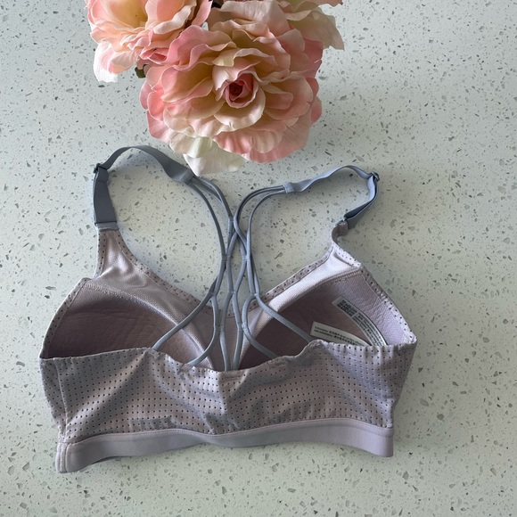 Victoria Secret Sport Bra - Picture 2 of 3